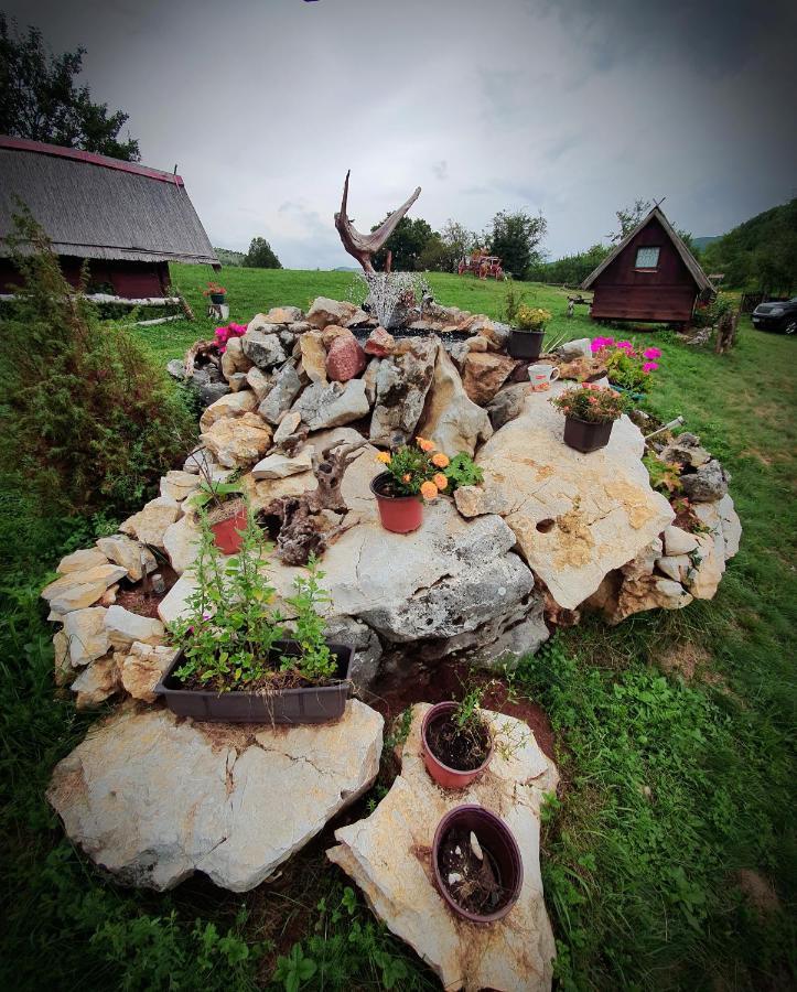 Log Cabin Uvac Nova Varoš Buitenkant foto