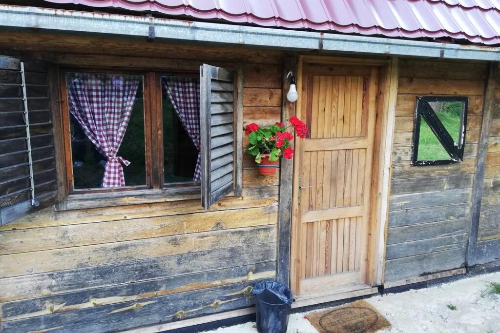 Log Cabin Uvac Nova Varoš Buitenkant foto